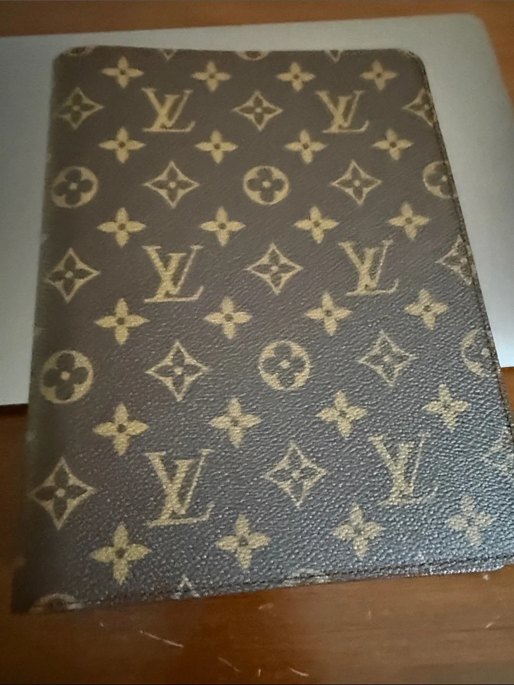 Louis Vuitton desk agenda , comes full set , box ribbon and cloth cover